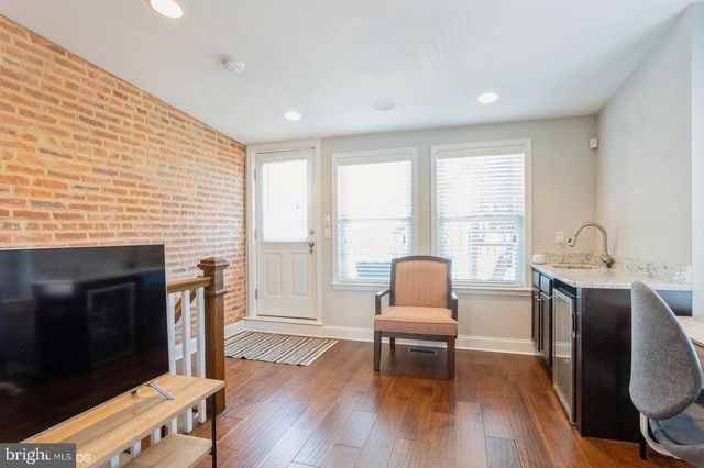2818 E BALTIMORE ST, Baltimore, MD 21224