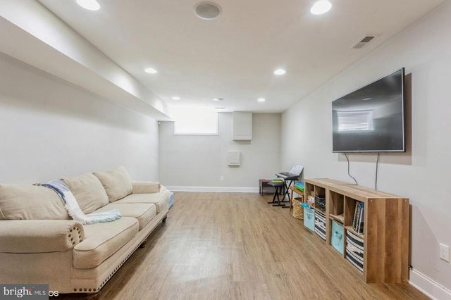 2818 E BALTIMORE ST, Baltimore, MD 21224