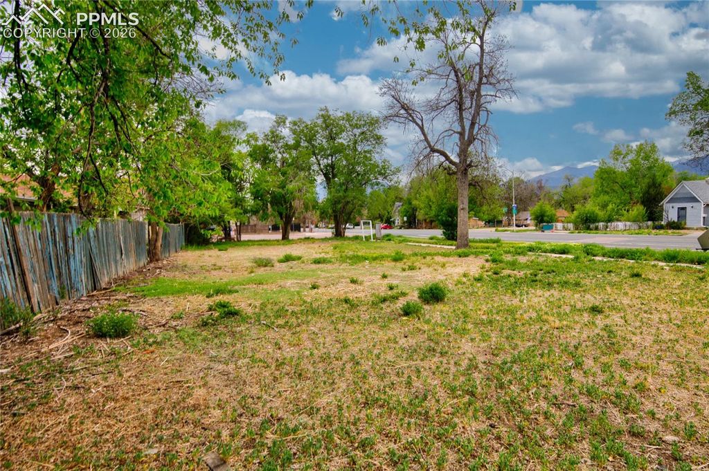 303 N Spruce Street, Colorado Springs, CO 80905 — exterior