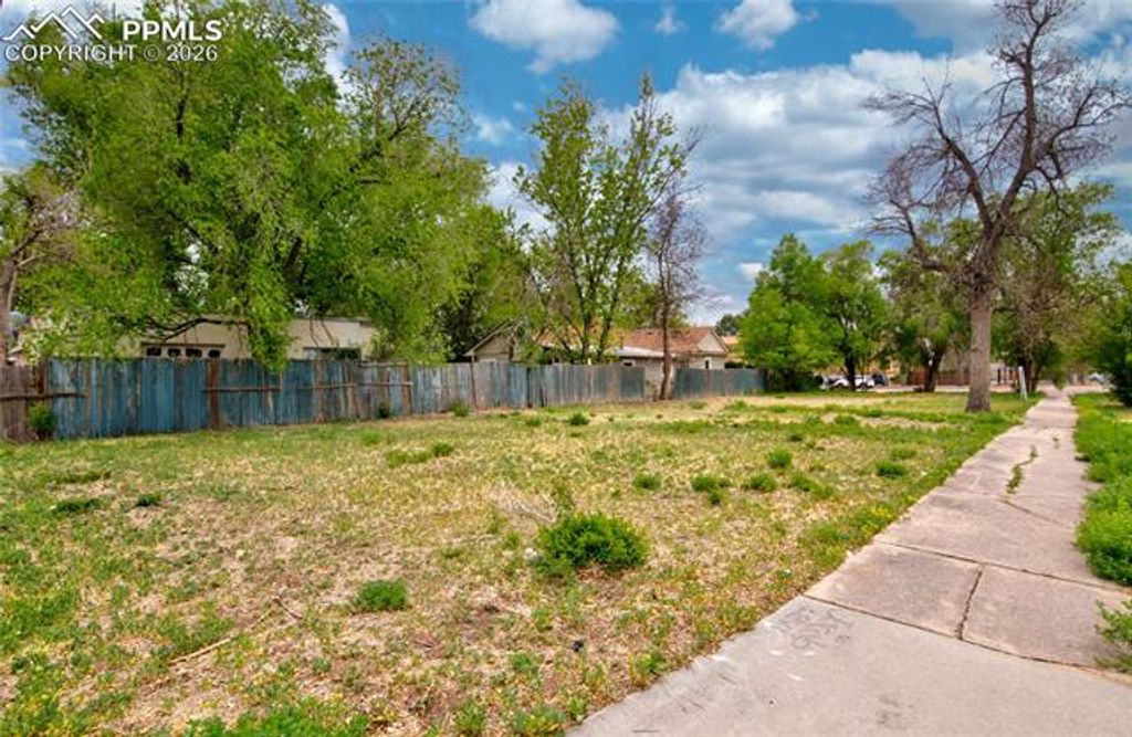 303 N Spruce Street, Colorado Springs, CO 80905 — photo 3