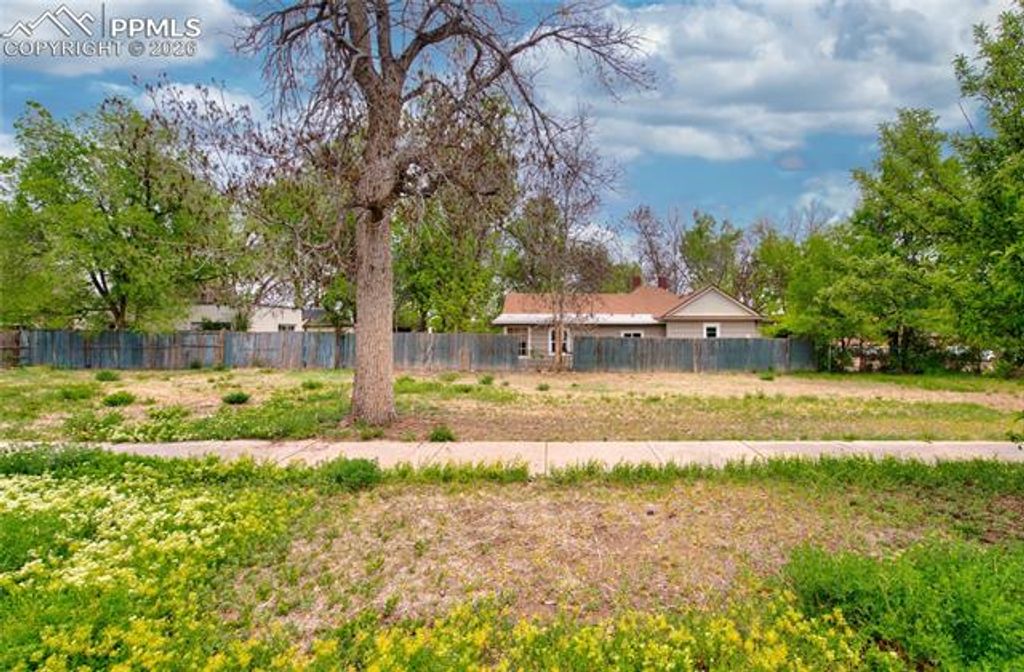 303 N Spruce Street, Colorado Springs, CO 80905 — photo 4