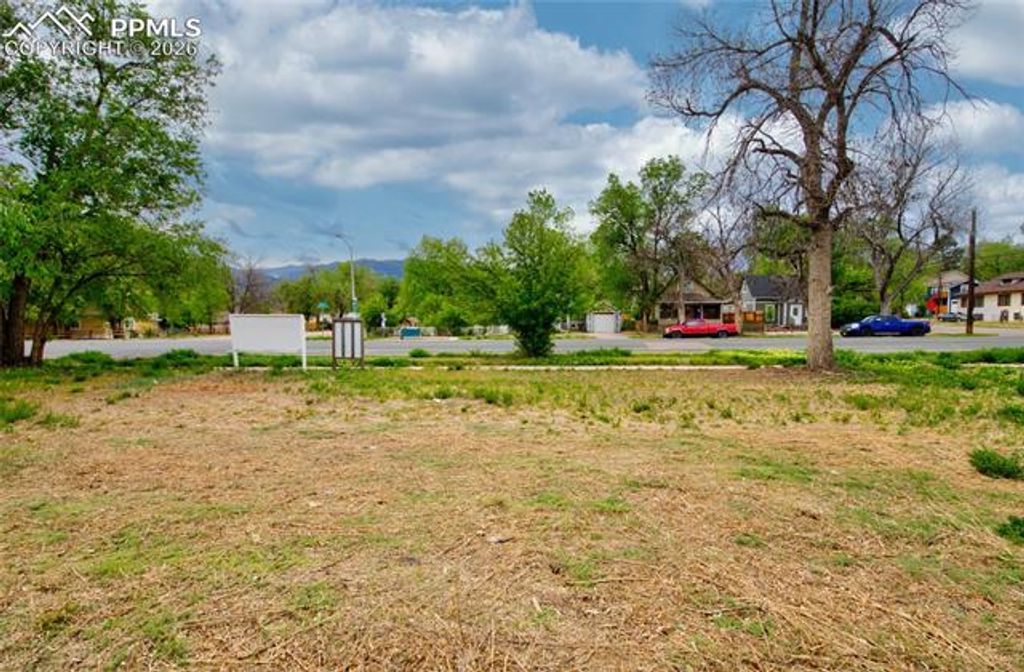 303 N Spruce Street, Colorado Springs, CO 80905 — photo 5