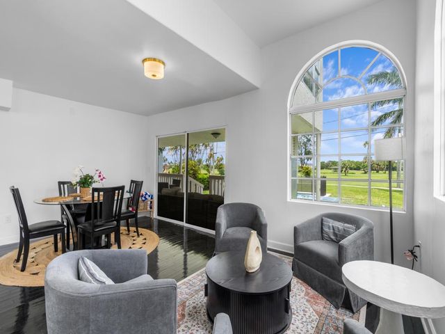 422 N Lakeside Drive, Lake Worth Beach, FL 33460