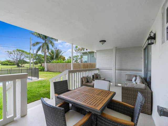 422 N Lakeside Drive, Lake Worth Beach, FL 33460