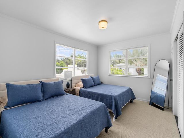 422 N Lakeside Drive, Lake Worth Beach, FL 33460
