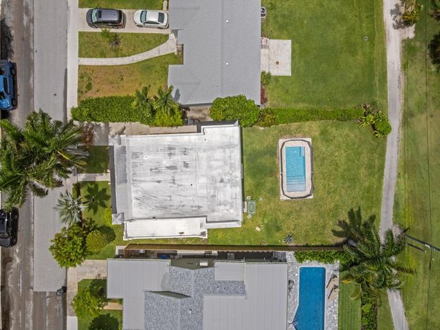 422 N Lakeside Drive, Lake Worth Beach, FL 33460