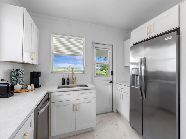 422 N Lakeside Drive, Lake Worth Beach, FL 33460