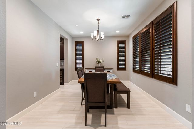 880 W GRAND CANYON Drive, Chandler, AZ 85248