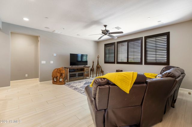 880 W GRAND CANYON Drive, Chandler, AZ 85248