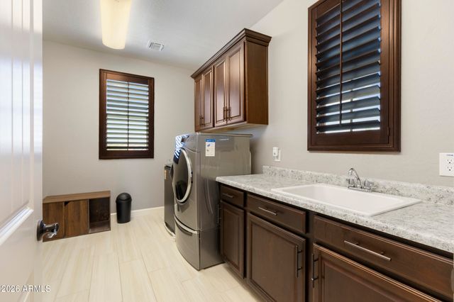 880 W GRAND CANYON Drive, Chandler, AZ 85248