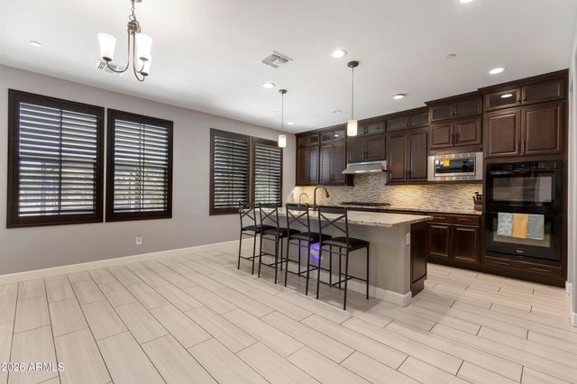 880 W GRAND CANYON Drive, Chandler, AZ 85248