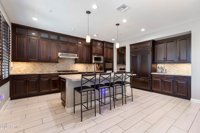 880 W GRAND CANYON Drive, Chandler, AZ 85248