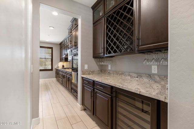 880 W GRAND CANYON Drive, Chandler, AZ 85248