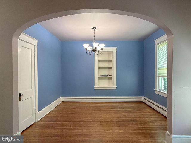 25 MARYLAND AVE, Gaithersburg, MD 20877