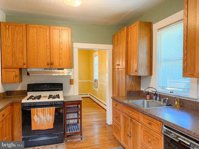 25 MARYLAND AVE, Gaithersburg, MD 20877