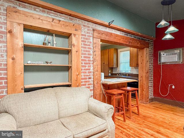 25 MARYLAND AVE, Gaithersburg, MD 20877