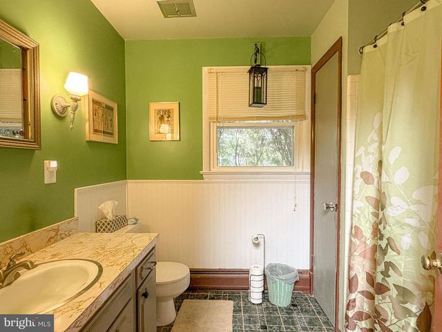 25 MARYLAND AVE, Gaithersburg, MD 20877