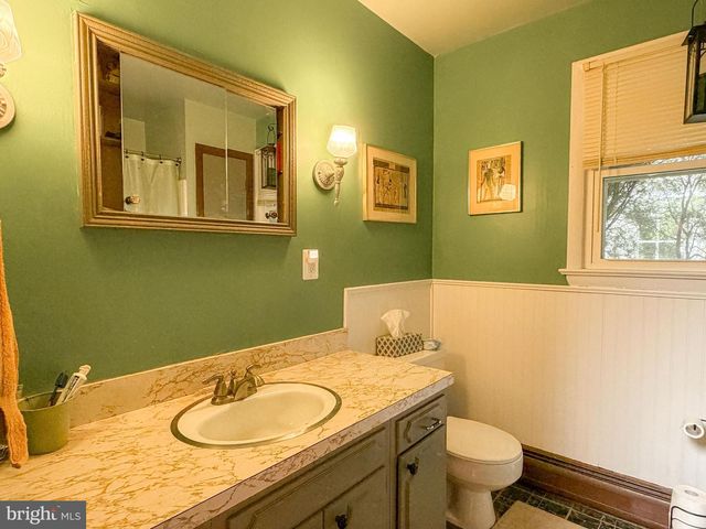 25 MARYLAND AVE, Gaithersburg, MD 20877