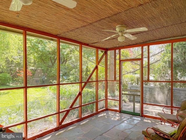 25 MARYLAND AVE, Gaithersburg, MD 20877