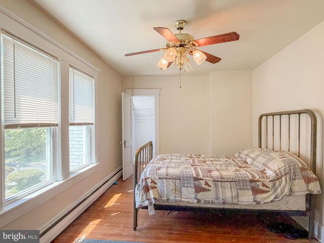25 MARYLAND AVE, Gaithersburg, MD 20877
