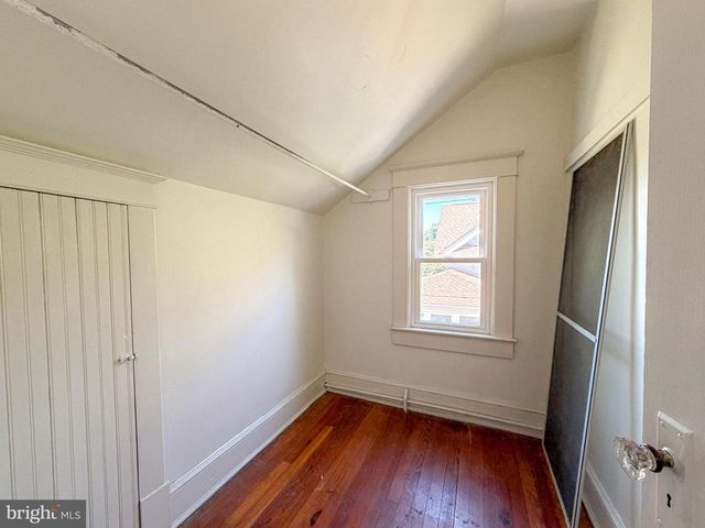 25 MARYLAND AVE, Gaithersburg, MD 20877