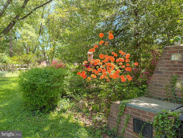 25 MARYLAND AVE, Gaithersburg, MD 20877