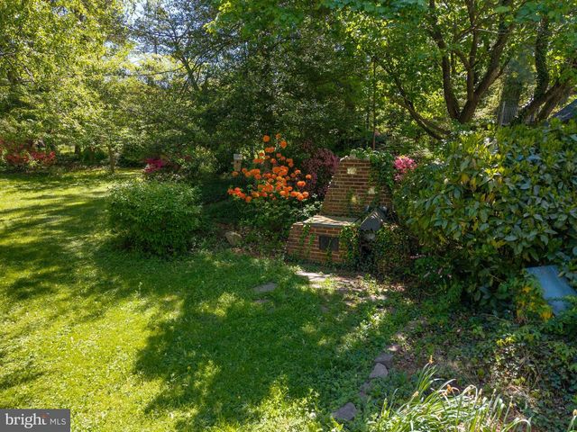 25 MARYLAND AVE, Gaithersburg, MD 20877