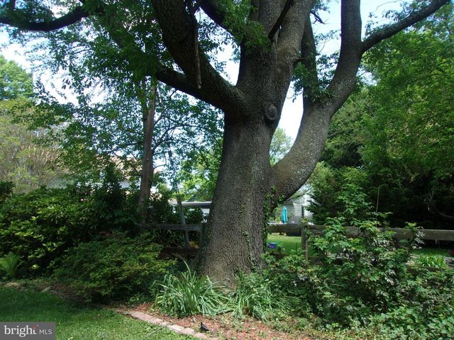 25 MARYLAND AVE, Gaithersburg, MD 20877