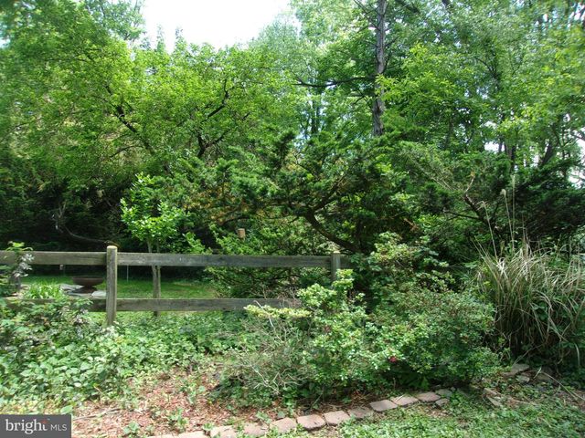 25 MARYLAND AVE, Gaithersburg, MD 20877