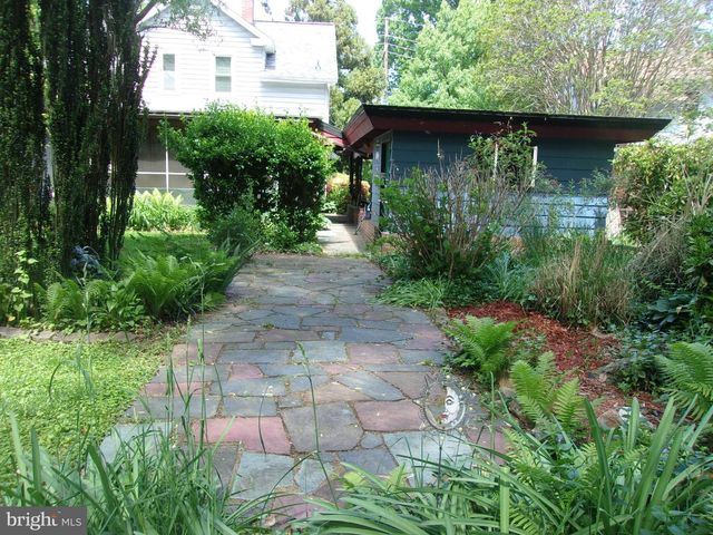 25 MARYLAND AVE, Gaithersburg, MD 20877