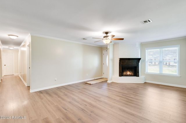 102 N Michot Road, Lafayette, LA 70508