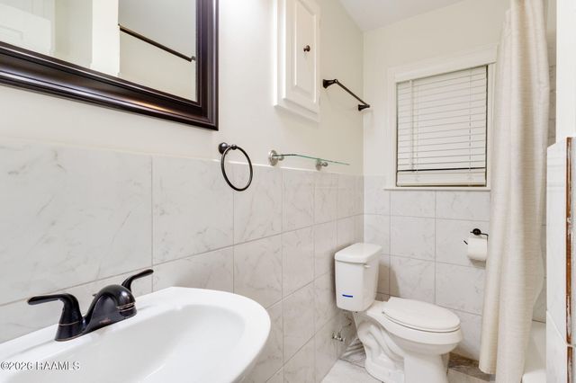 102 N Michot Road, Lafayette, LA 70508