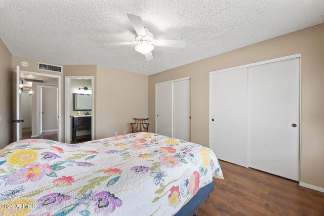 2111 E PARADISE Lane, Phoenix, AZ 85022