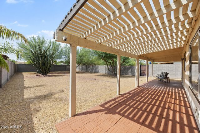2111 E PARADISE Lane, Phoenix, AZ 85022