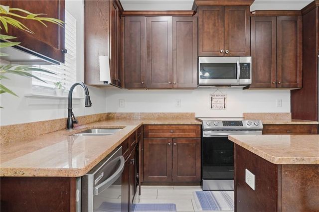 39 Fallen Oak Drive, Dallas, GA 30132
