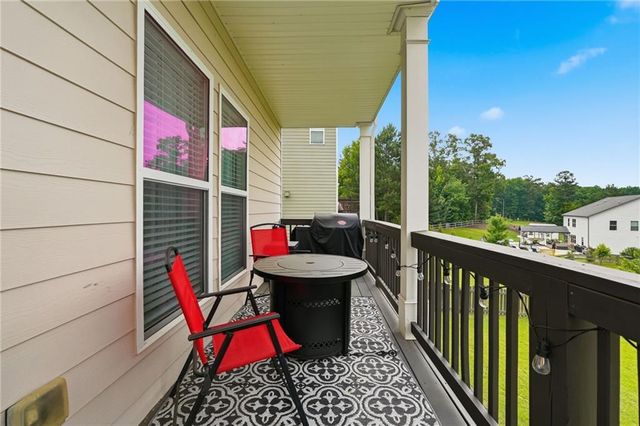 39 Fallen Oak Drive, Dallas, GA 30132