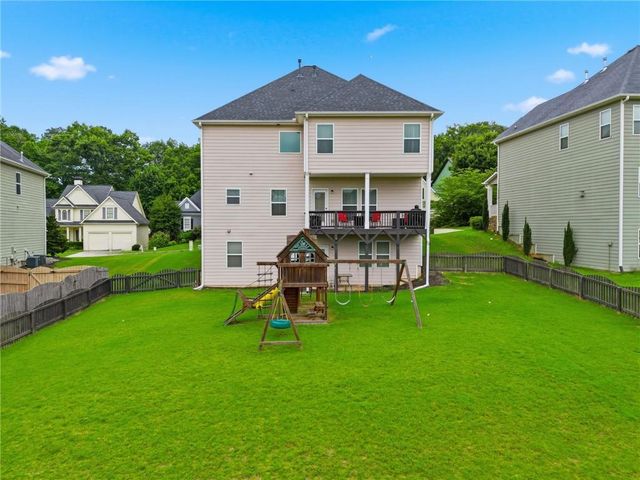 39 Fallen Oak Drive, Dallas, GA 30132