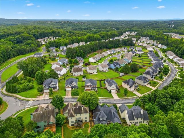 39 Fallen Oak Drive, Dallas, GA 30132