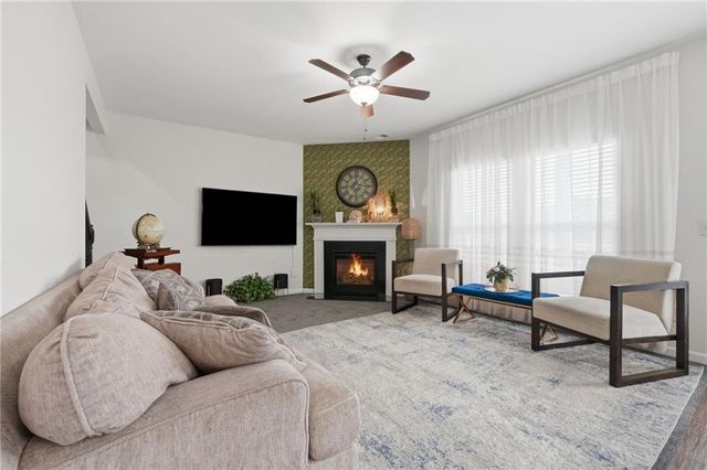 39 Fallen Oak Drive, Dallas, GA 30132