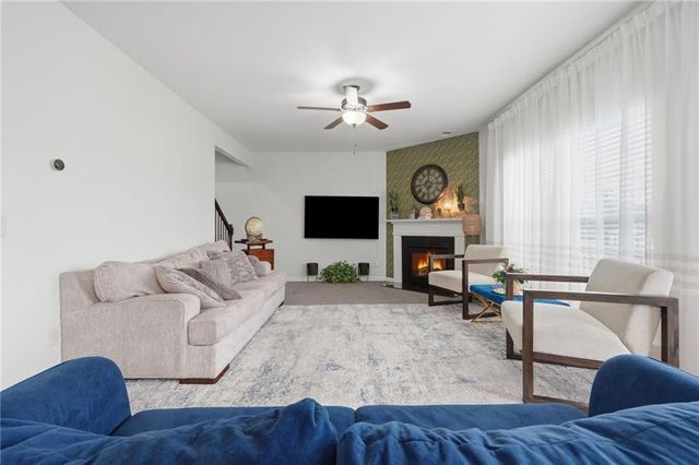 39 Fallen Oak Drive, Dallas, GA 30132