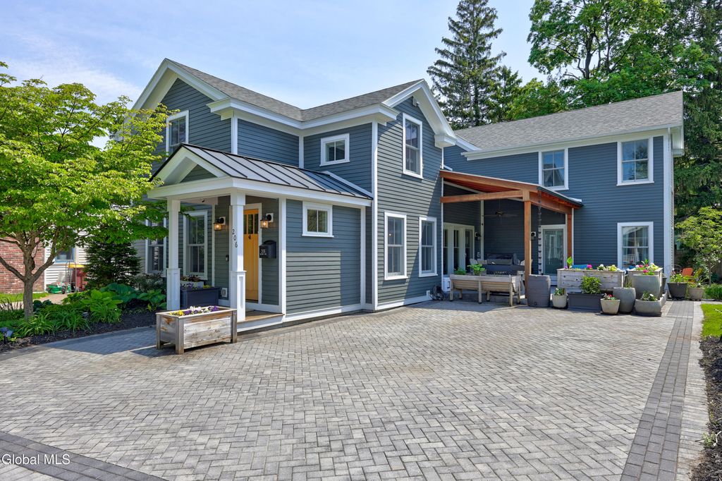 206 Nelson Avenue, Saratoga Springs, NY 12866
