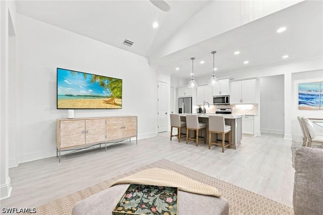 7150 Saona CT, Naples, FL 34113