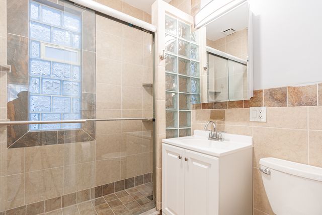 2659 W Homer Street 1F, Chicago, IL 60647