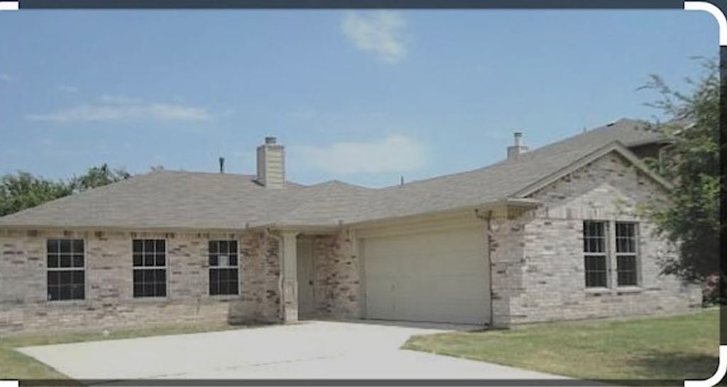2102 Wagon Wheel Trail, Corinth, TX 76208