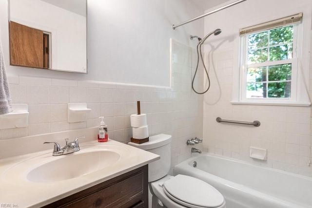 109 Rowe DR, Poquoson, VA 23662