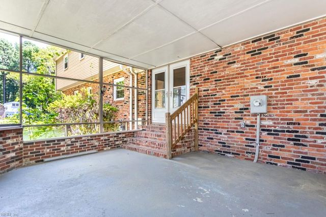 109 Rowe DR, Poquoson, VA 23662