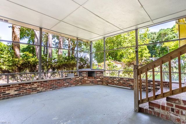 109 Rowe DR, Poquoson, VA 23662