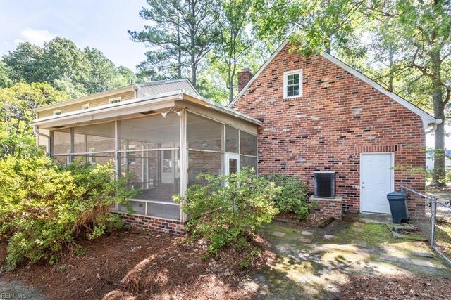 109 Rowe DR, Poquoson, VA 23662