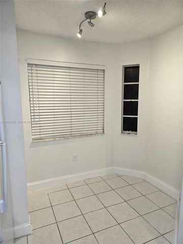 14272 SW 121st Pl 9, Miami, FL 33186