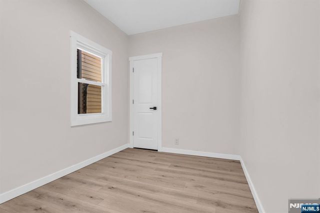 130 19th Avenue, Irvington, NJ 07111